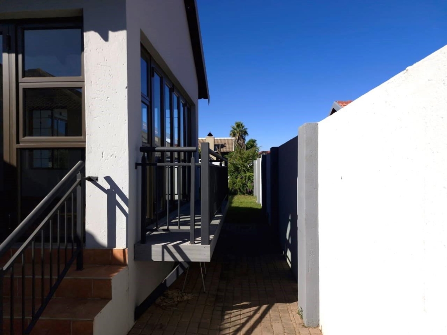 3 Bedroom Property for Sale in Melodie North West